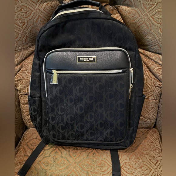 Kenneth Cole black Backpack NWOT. - Picture 1 of 4